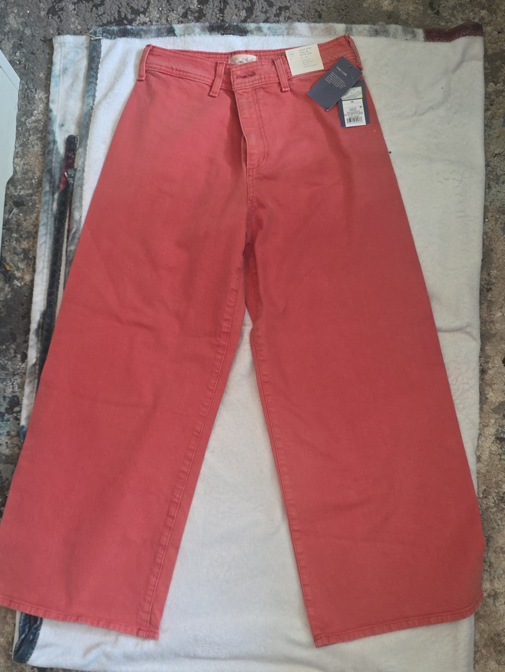 Universal Thread Wide-Leg Jeans in Coral Pink